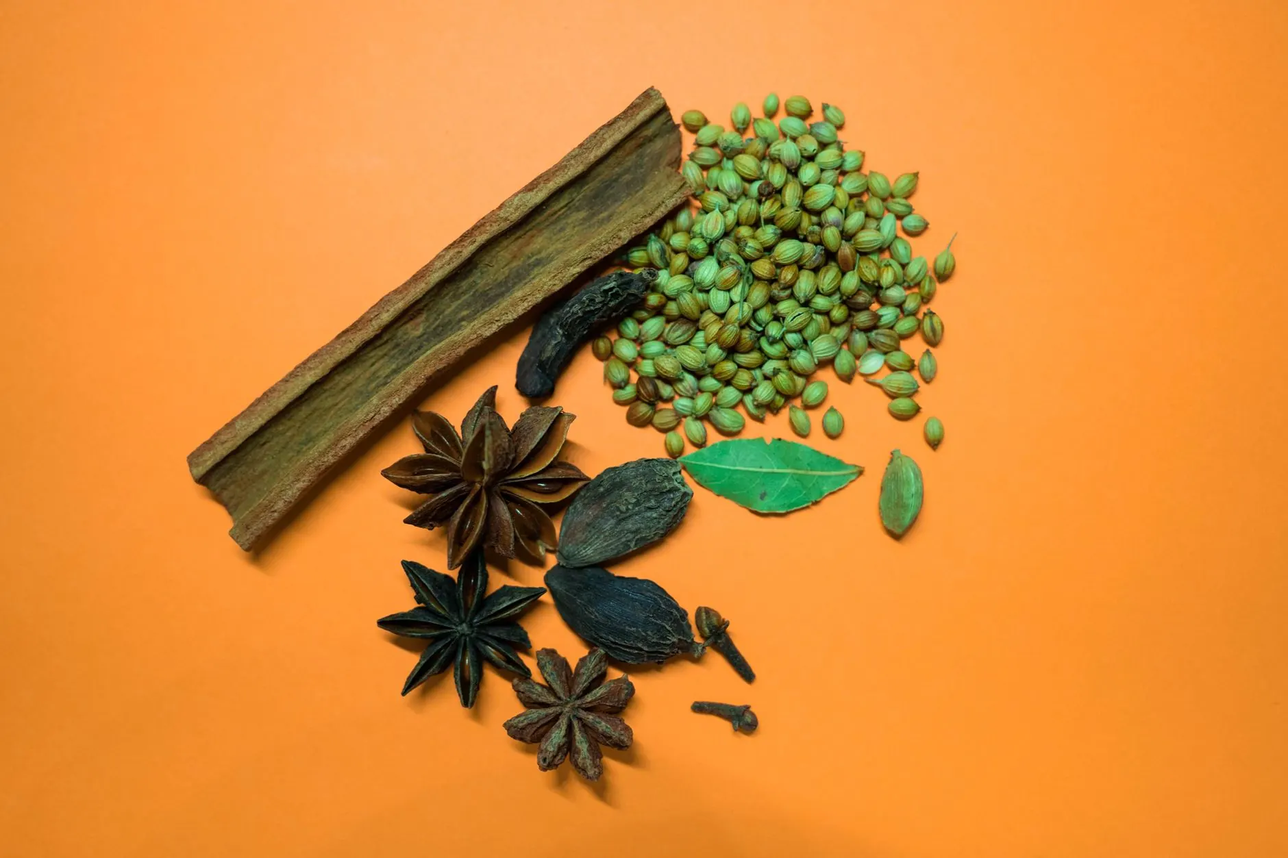 绍兴上虞元华风机贸易商行轴流风机与离心风机技术特点对比分析